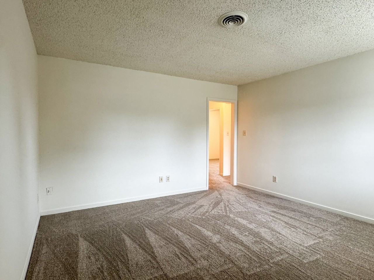 320 Kent Ave - Photo 2 of 18