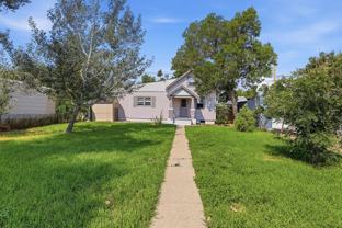 324 S Elk St - Photo 1 of 1
