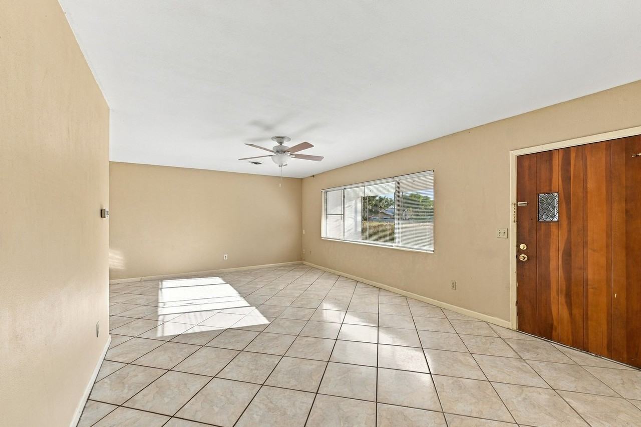 1460 S Betty Ln - Photo 6 of 28