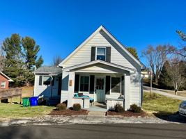 featured image of 680 Colhoun St Ne