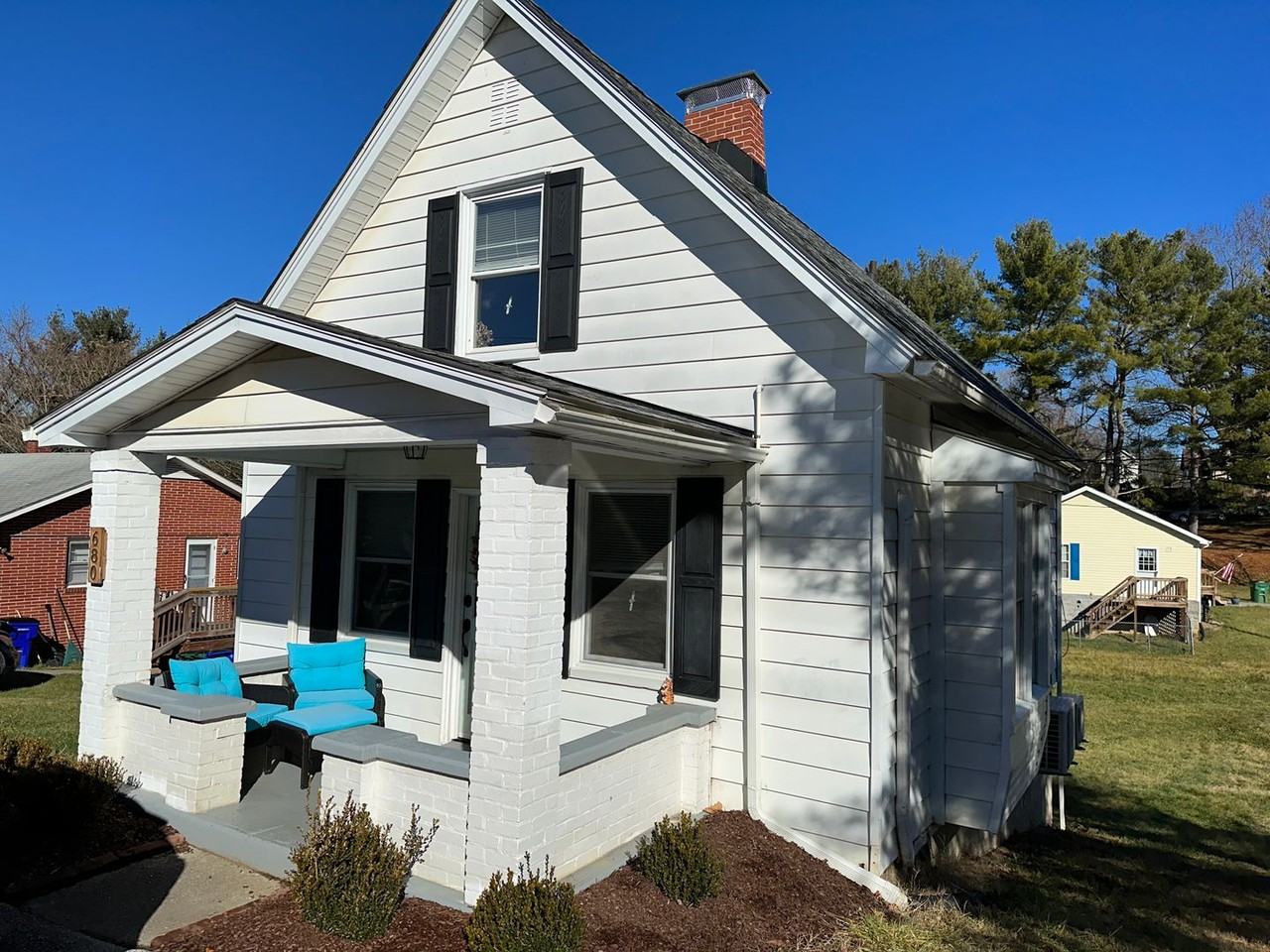 680 Colhoun St Ne - Photo 3 of 21