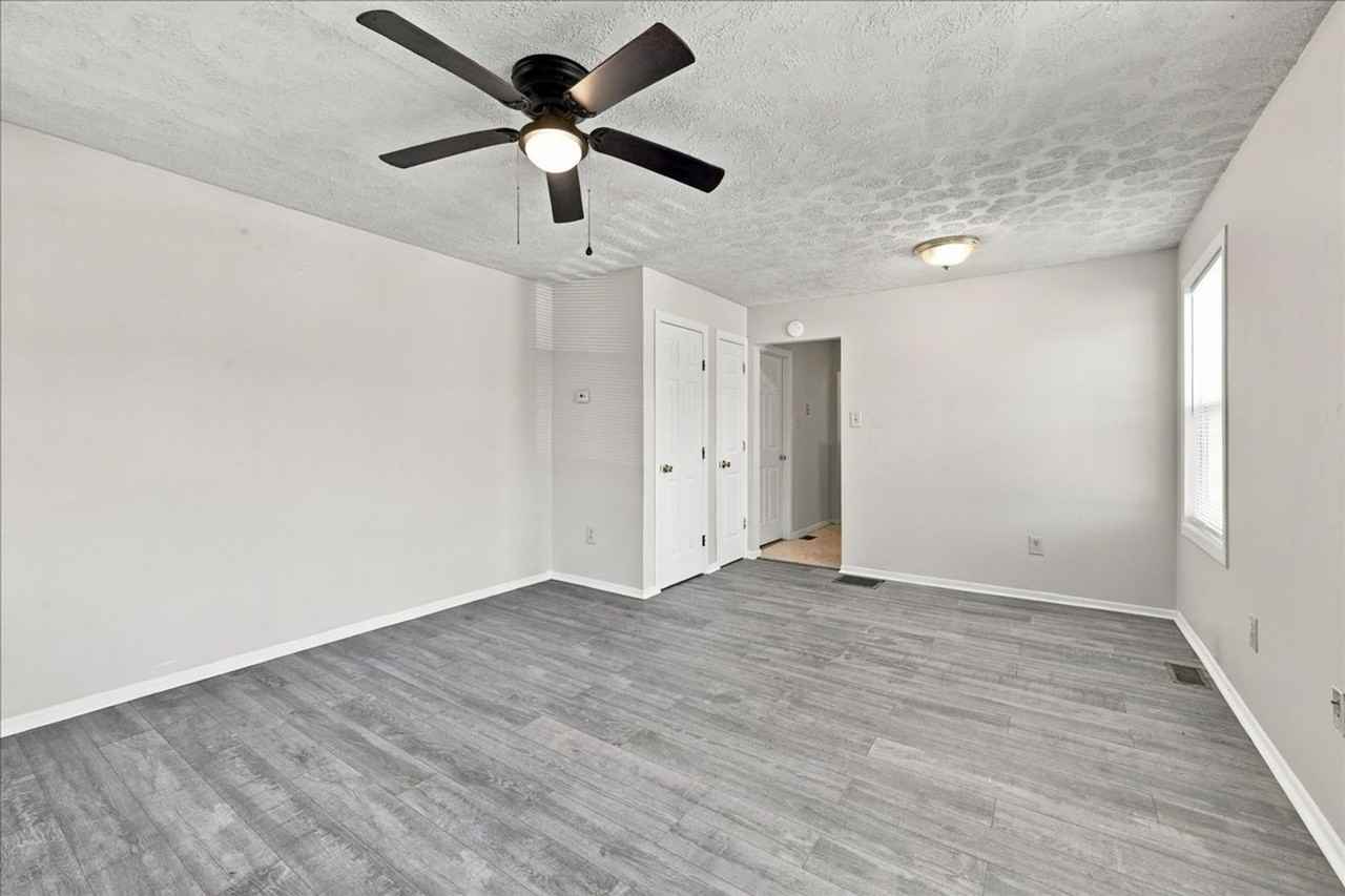 3510 N Parker Ave - Photo 2 of 12