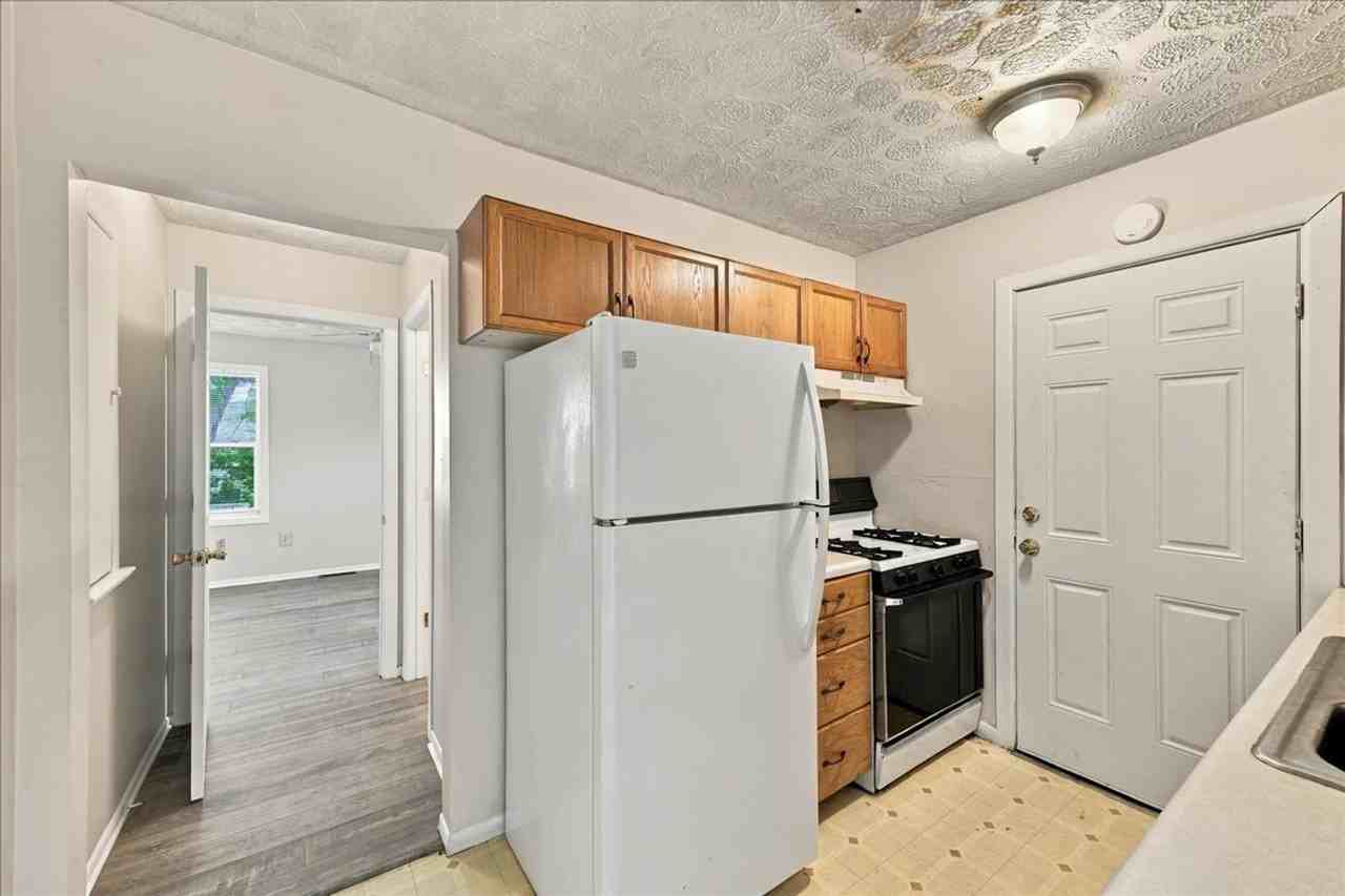 3510 N Parker Ave - Photo 7 of 12