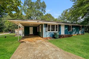 featured image of 842 W Broad St