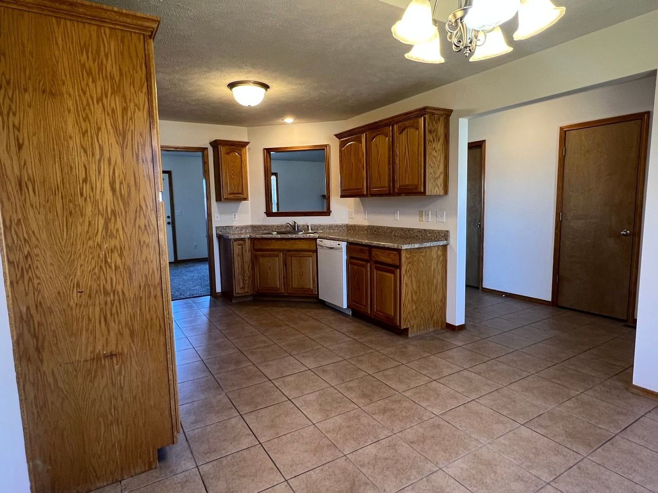 1151 W Lois Ln - Photo 6 of 18
