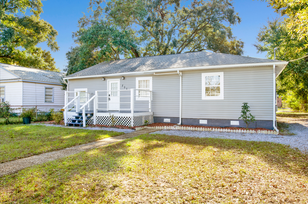 111 Milton Rd - Photo 2 of 28