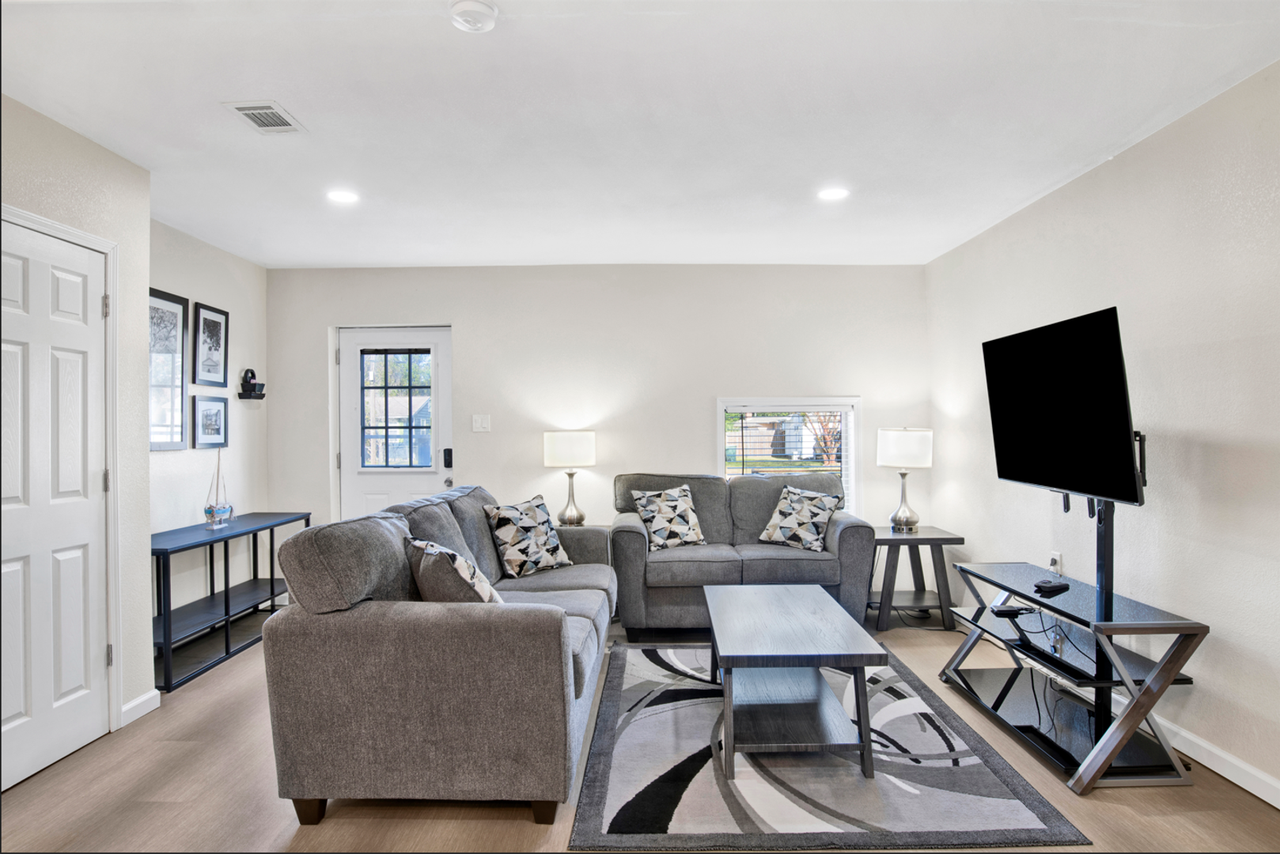 111 Milton Rd - Photo 4 of 28