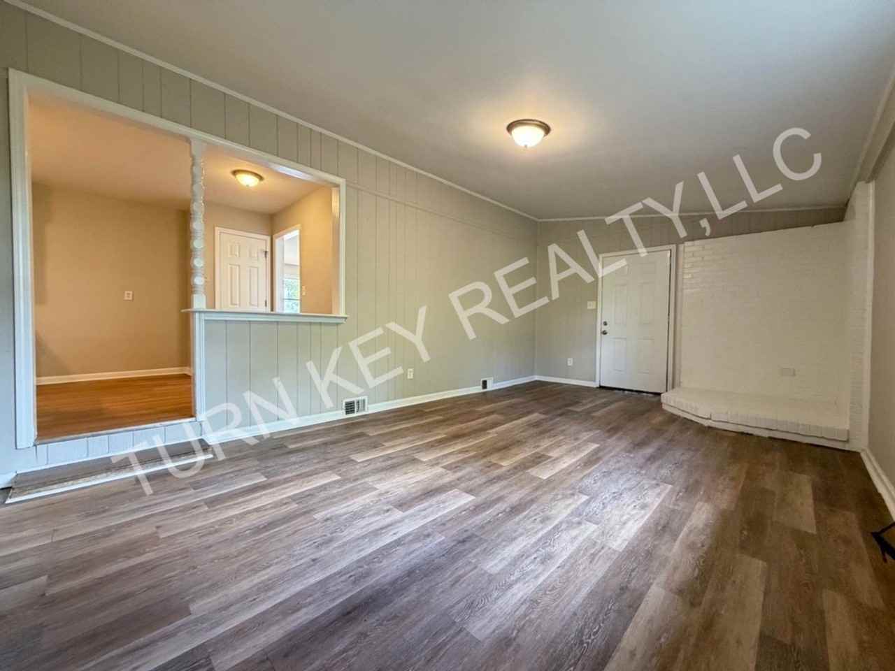 1001 Hillandale Dr - Photo 6 of 20
