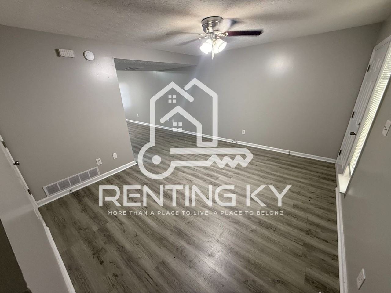 323 Peachtree Rd - Photo 3 of 10