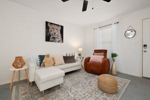 featured image of 1320 Del Oro Ln