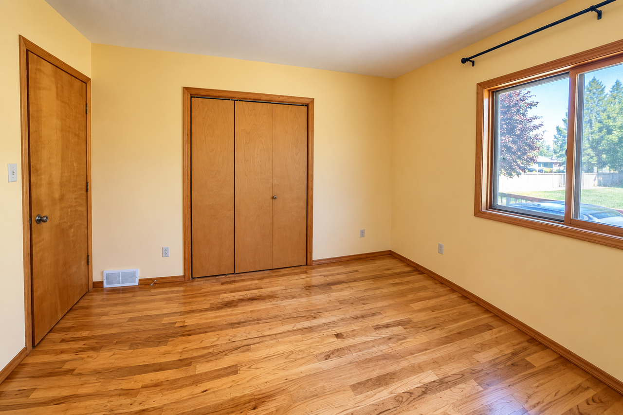 576 Kelly Rd - Photo 6 of 15