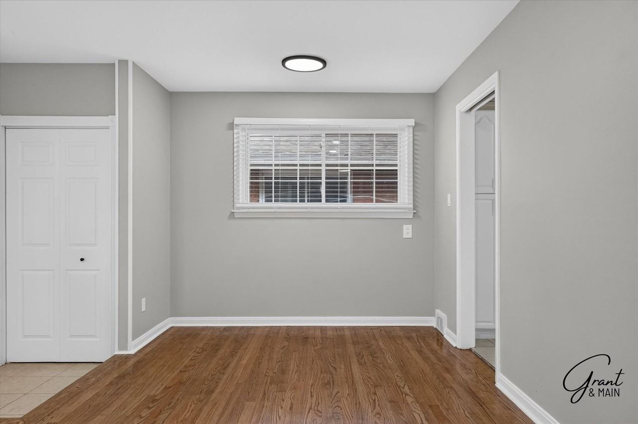 22854 Lingemann St - Photo 5 of 27
