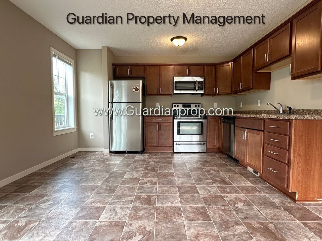 11948 Emery Village Dr N - Photo 2 of 16