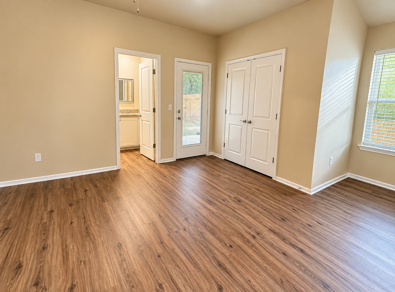 810 W Illinois Ave - Photo 3 of 12