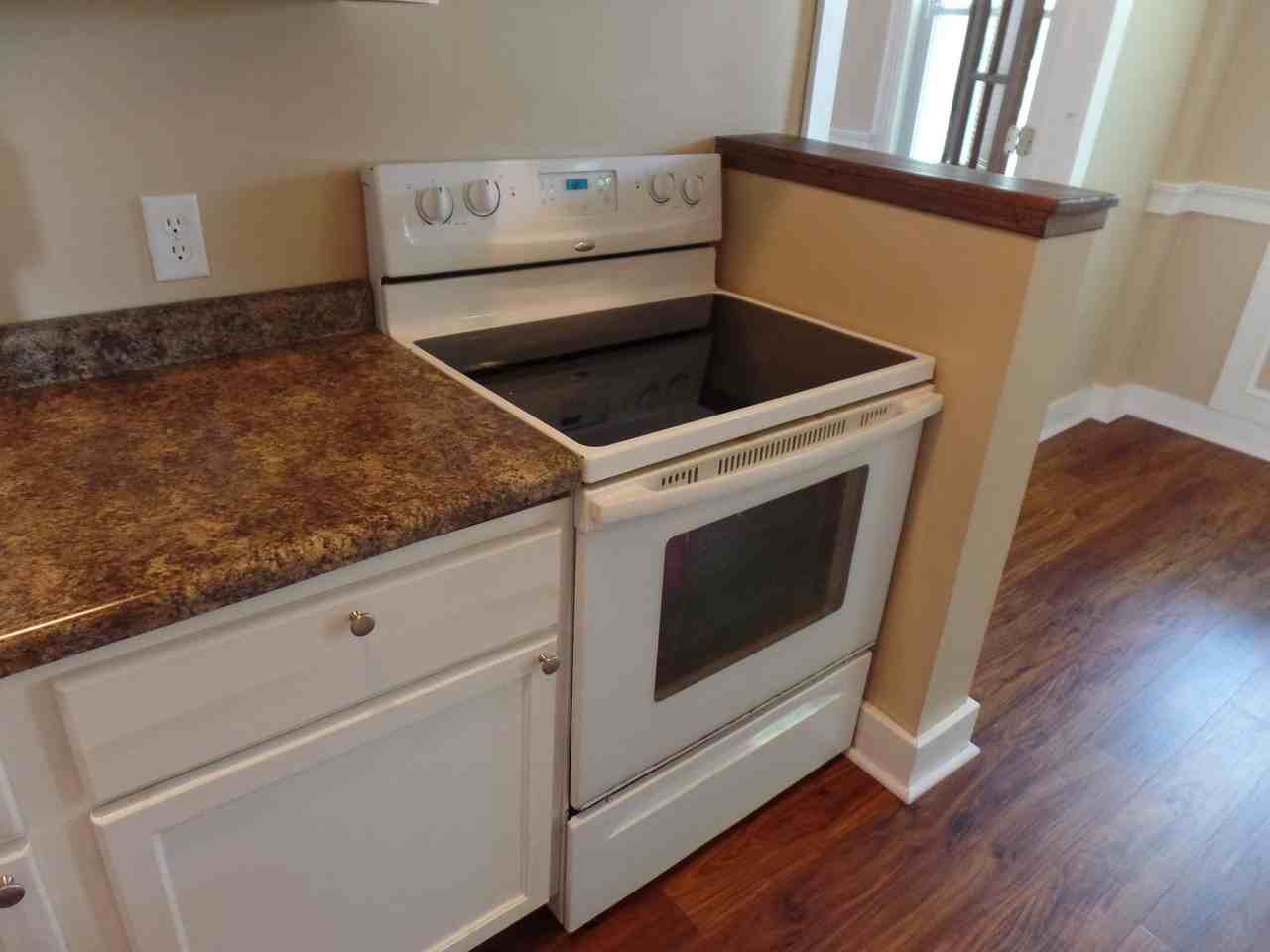 602 East St - Photo 2 of 25