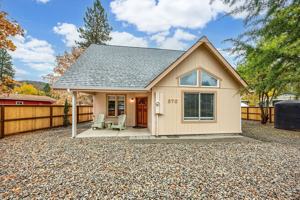 featured image of 570 Alpine St