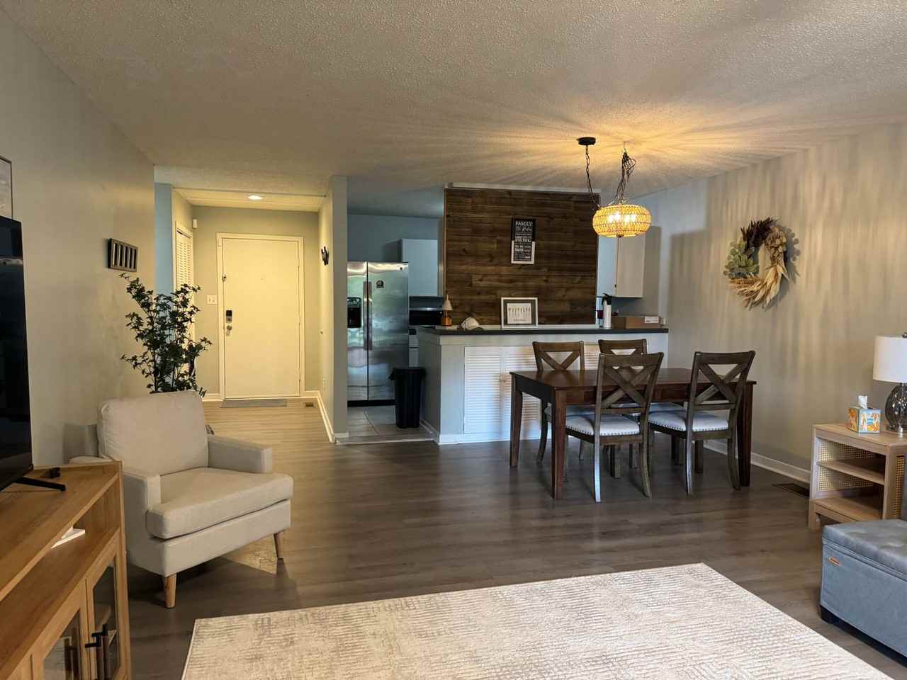 1204A Harbourside Dr - Photo 4 of 21
