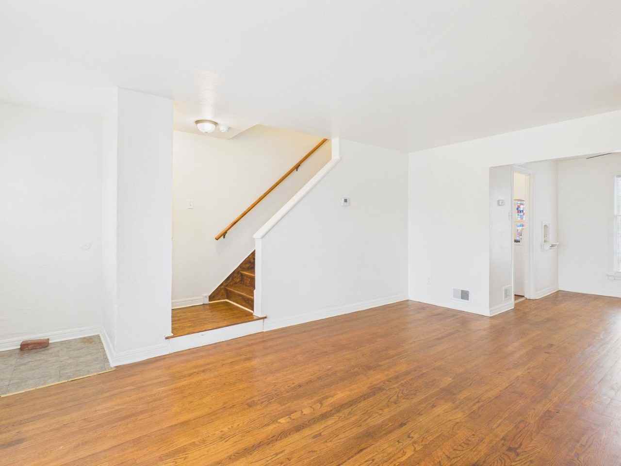 1621 S Jackson St #2 - Photo 4 of 27