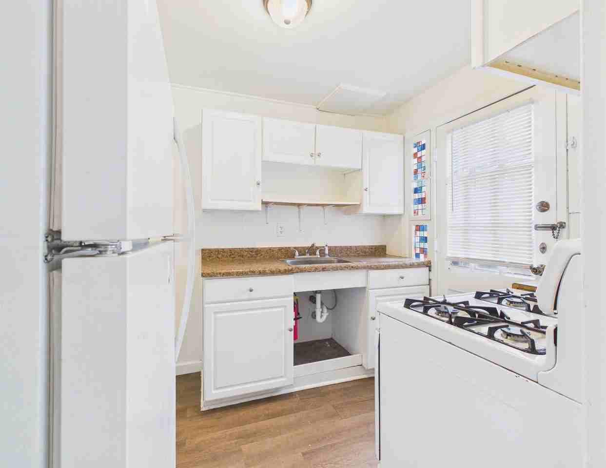 1621 S Jackson St #2 - Photo 7 of 27