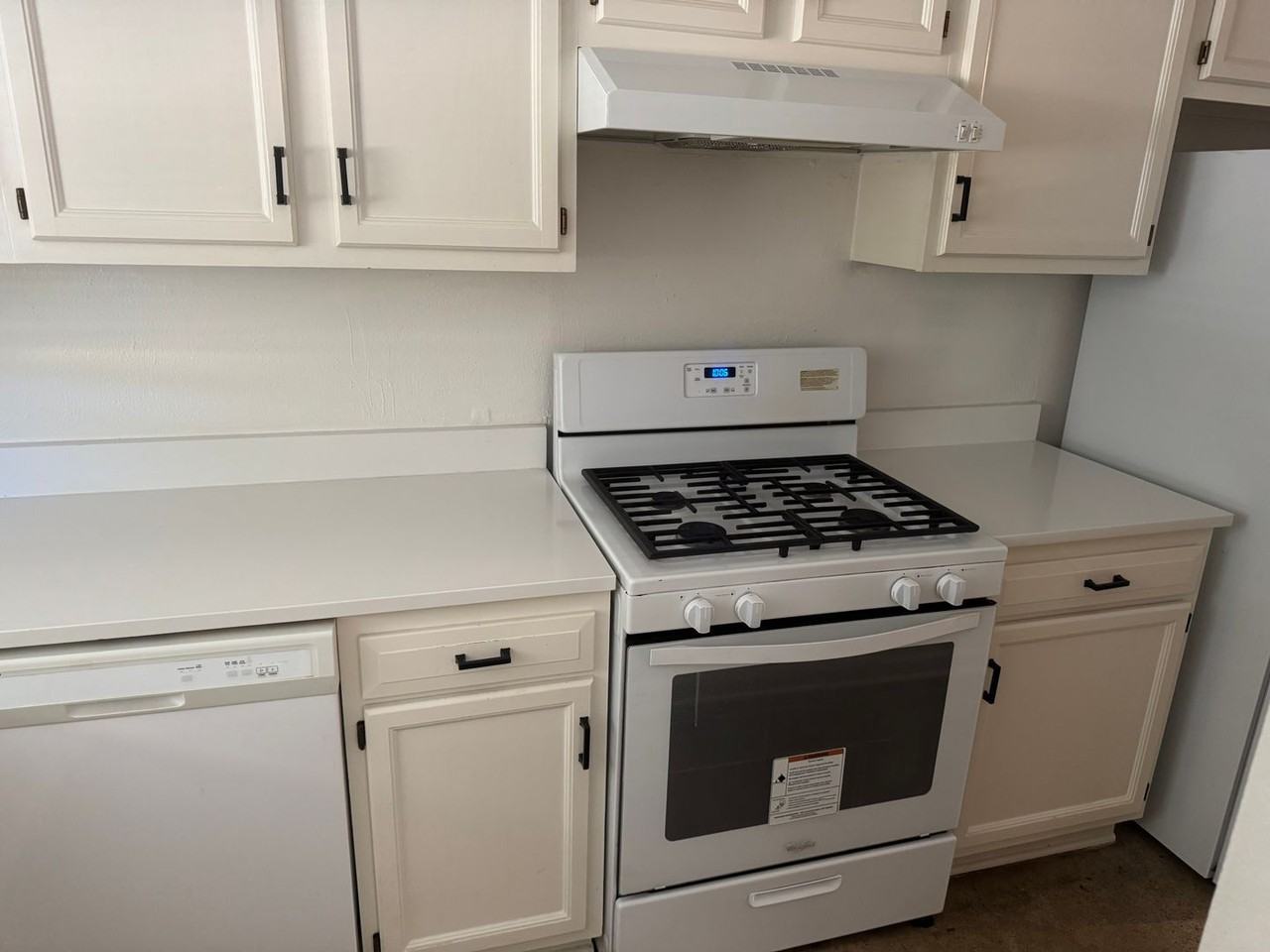718 S Mitchell St - Photo 5 of 9