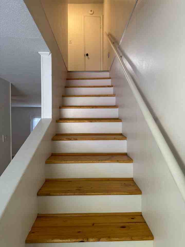 718 S Mitchell St - Photo 6 of 9