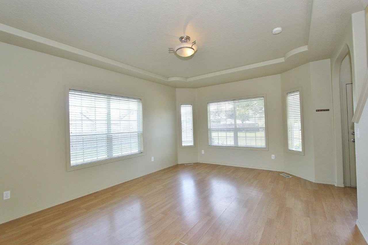 908 Windsong Ct - Photo 4 of 27