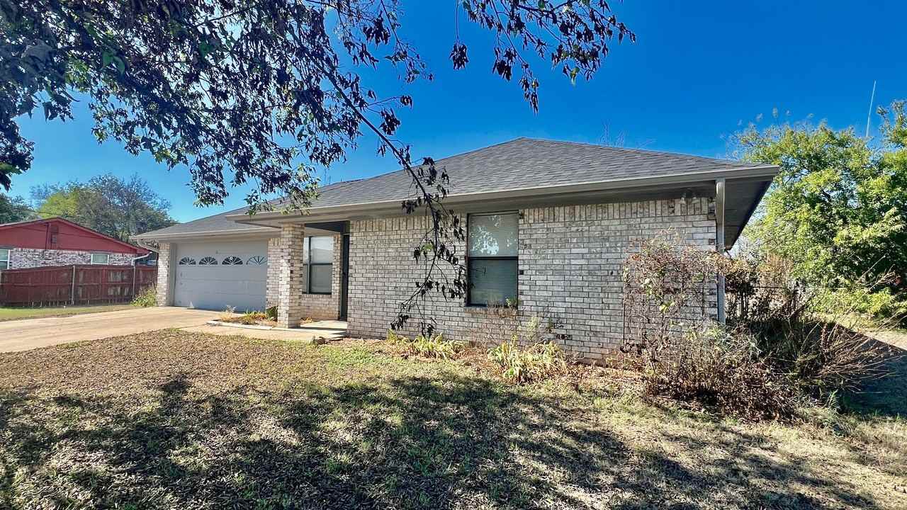 301 Old Agnes Rd - Photo 2 of 9