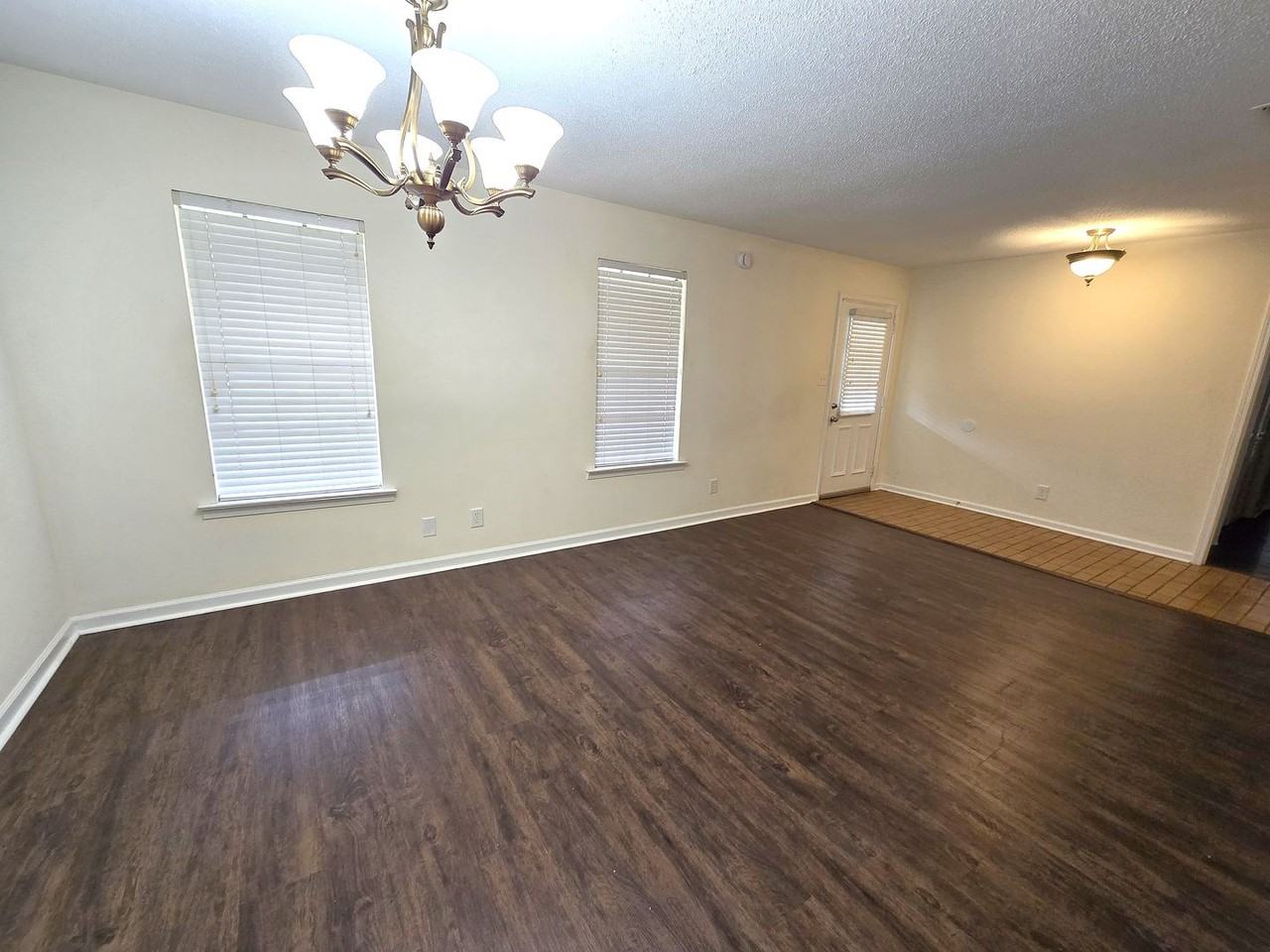 708 Old Creek Rd - Photo 3 of 13
