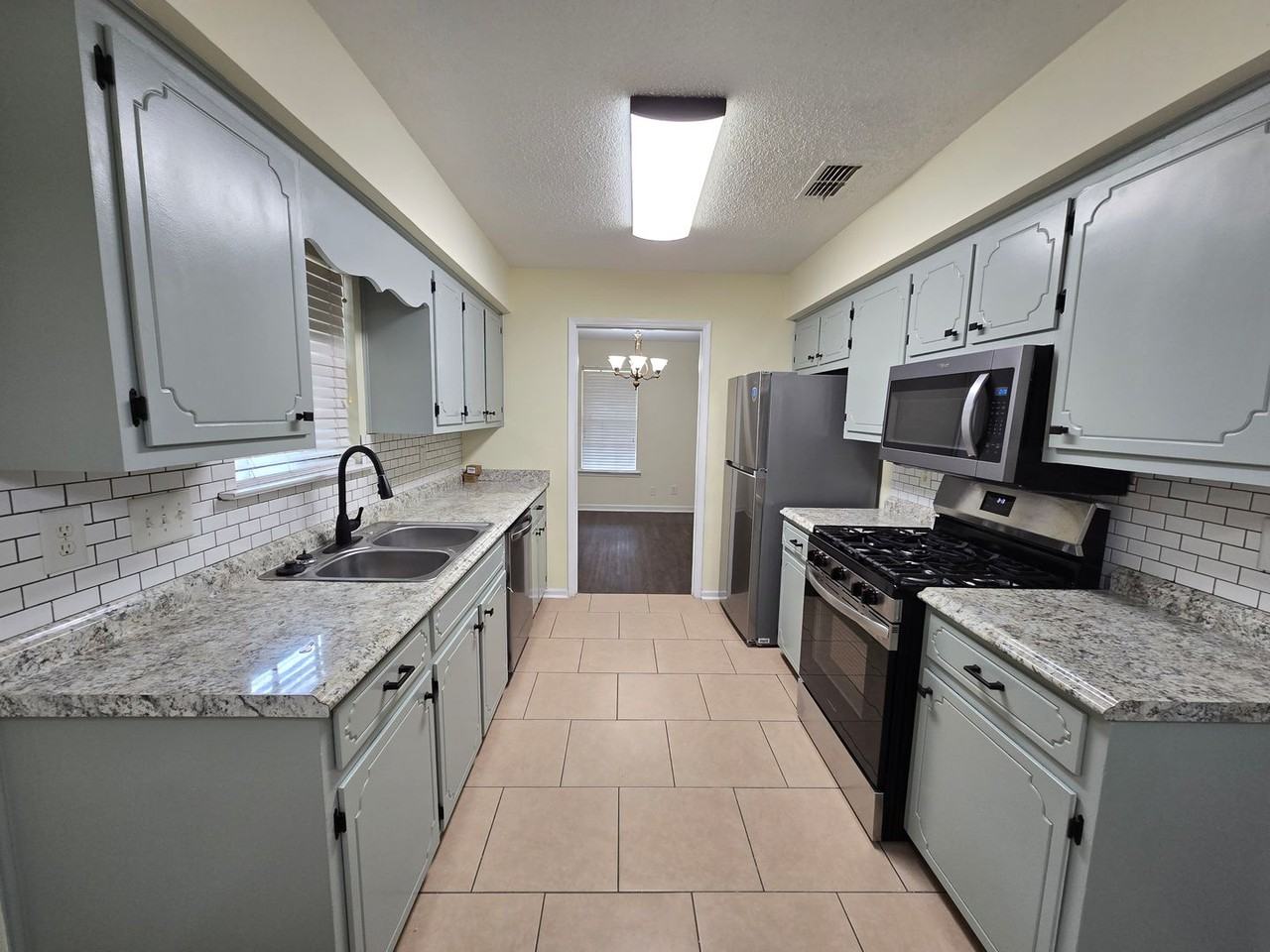 708 Old Creek Rd - Photo 4 of 13