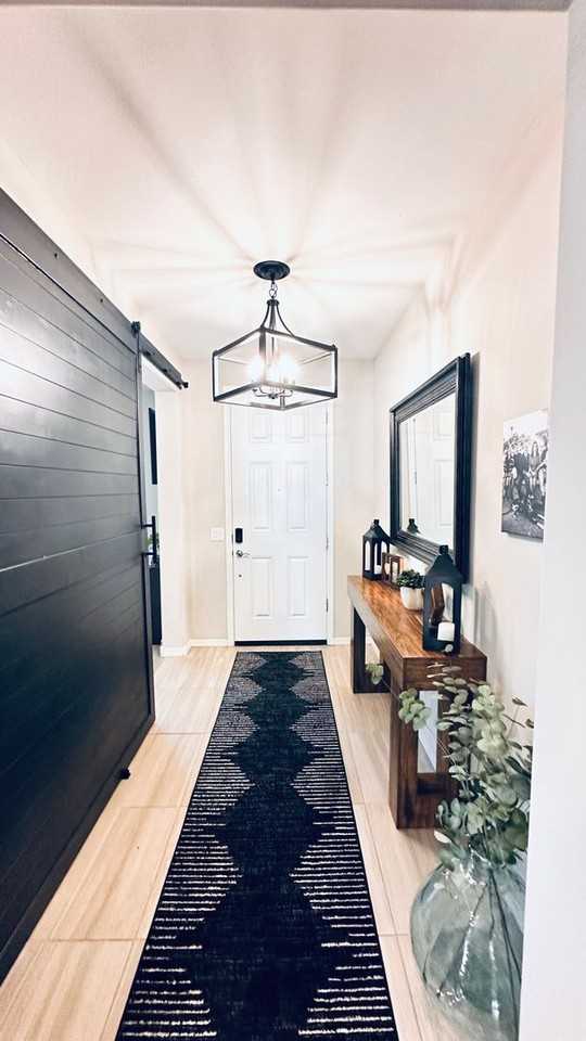 6803 W Winston Dr - Photo 3 of 31