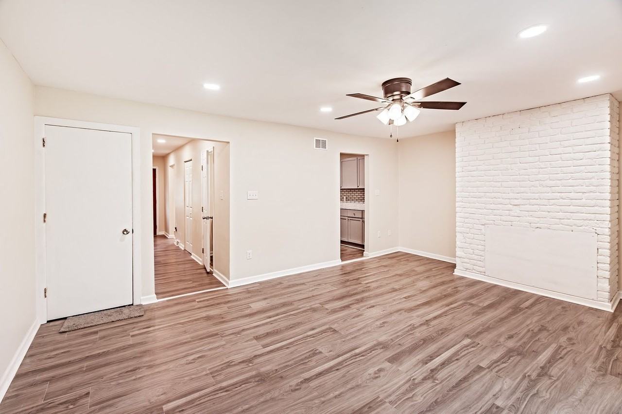 1206 Flanders Way - Photo 7 of 17