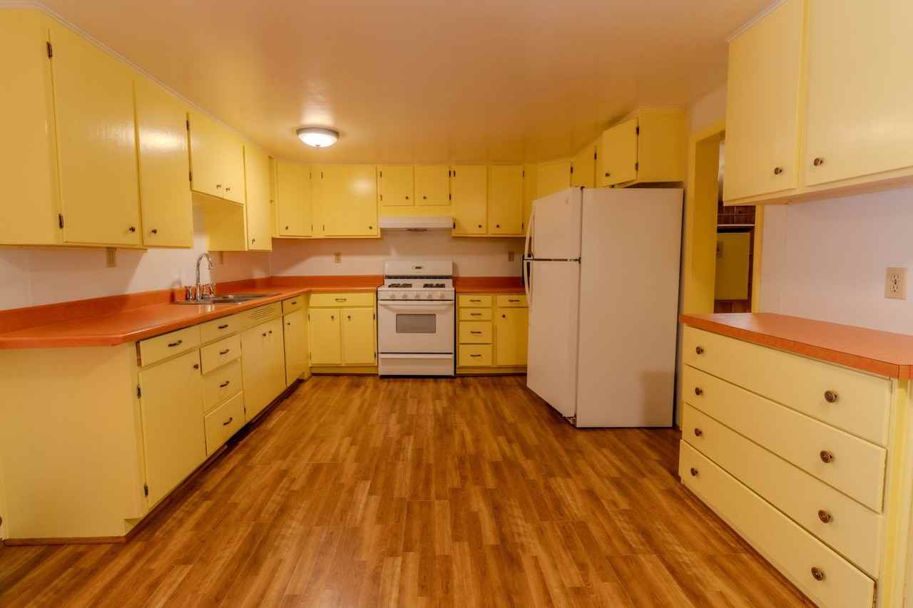 2854 Concord St - Photo 6 of 26