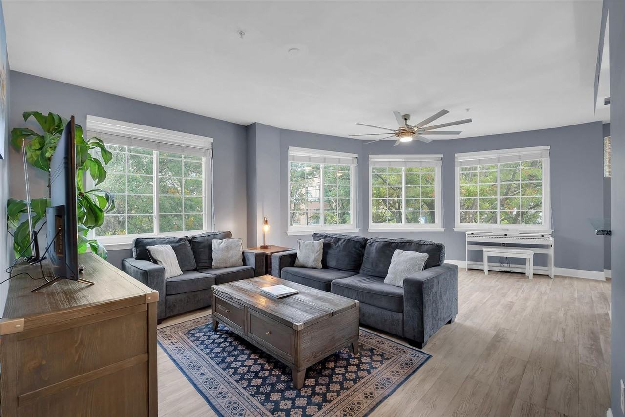10 E Washington St Apt 3f - Photo 6 of 28