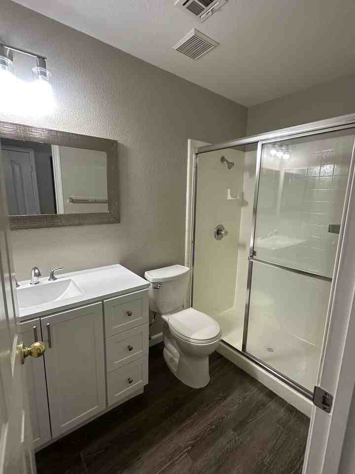 229 Paradise Pkwy - Photo 7 of 10