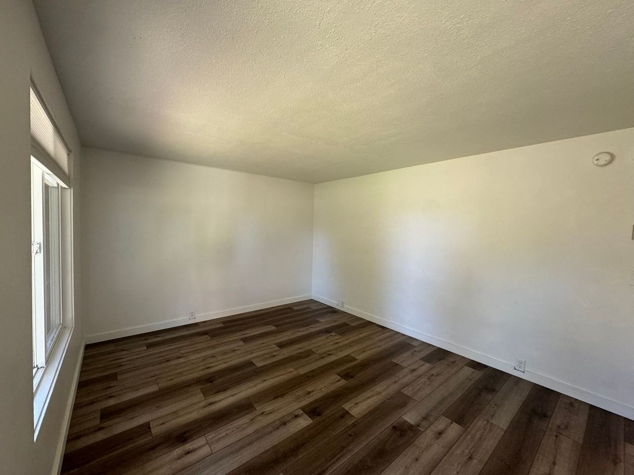 2676 Carbona St - Photo 6 of 20