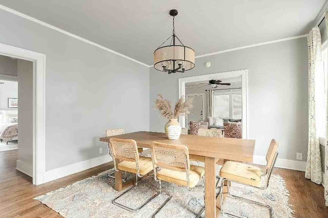 1911 Nw 20th St - Photo 6 of 19
