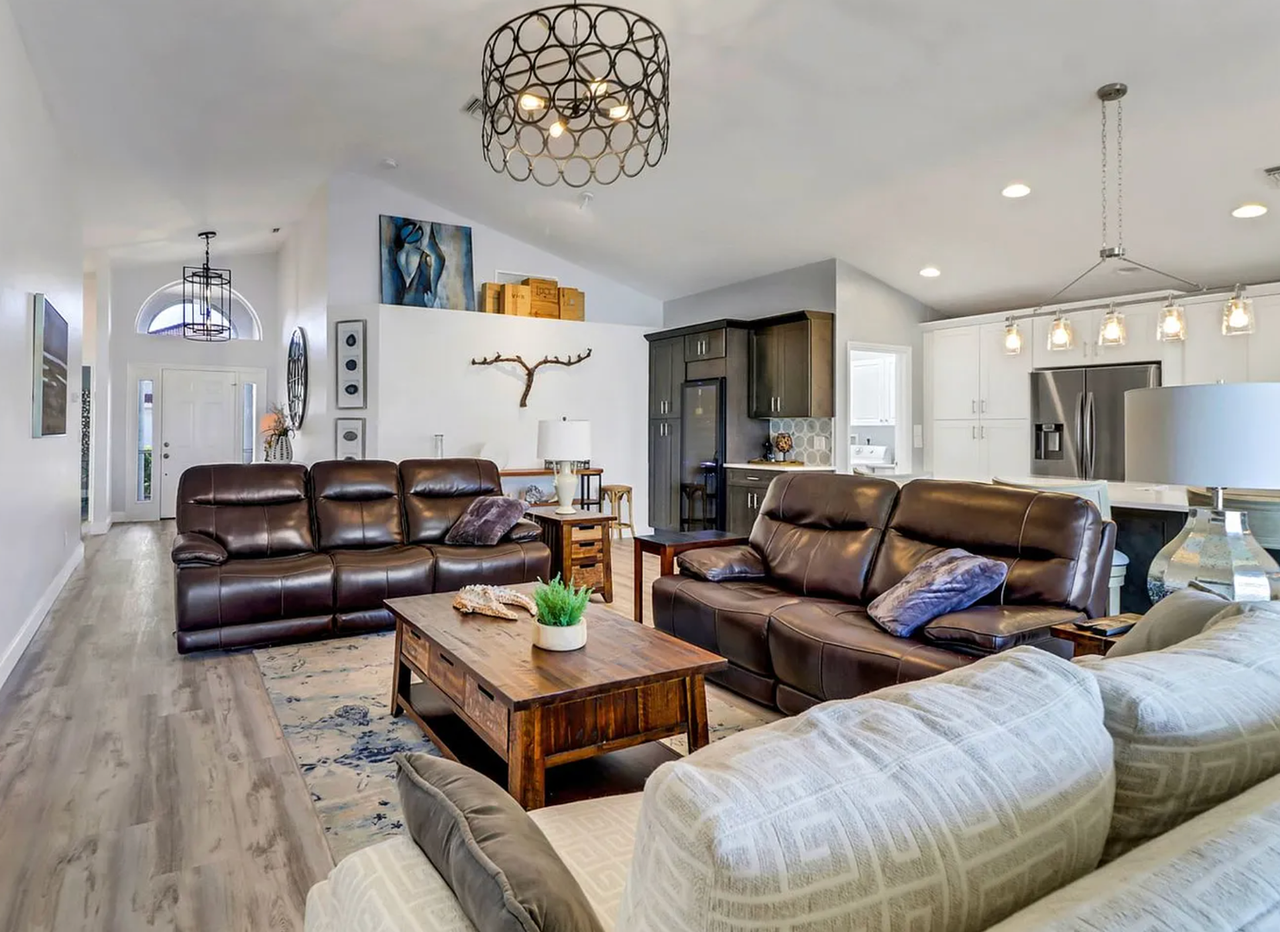 1059 Jardin Dr - Photo 7 of 25