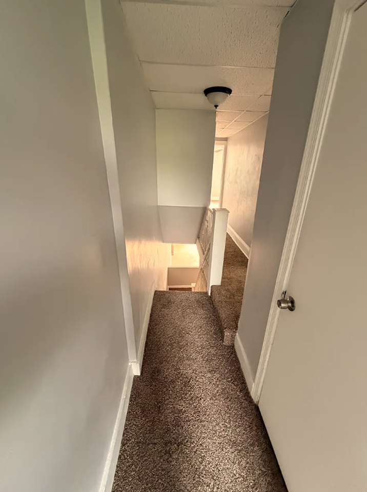 7225 Grays Ave - Photo 4 of 7