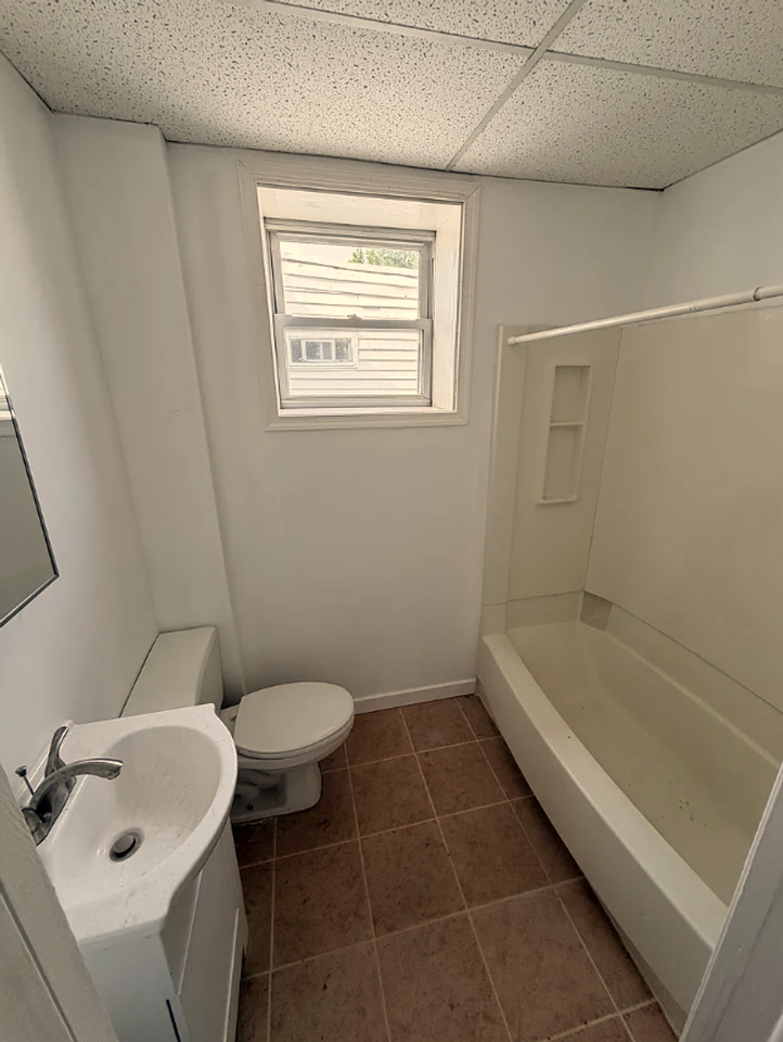 7225 Grays Ave - Photo 7 of 7