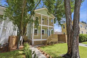 featured image of 744 E 33rd St