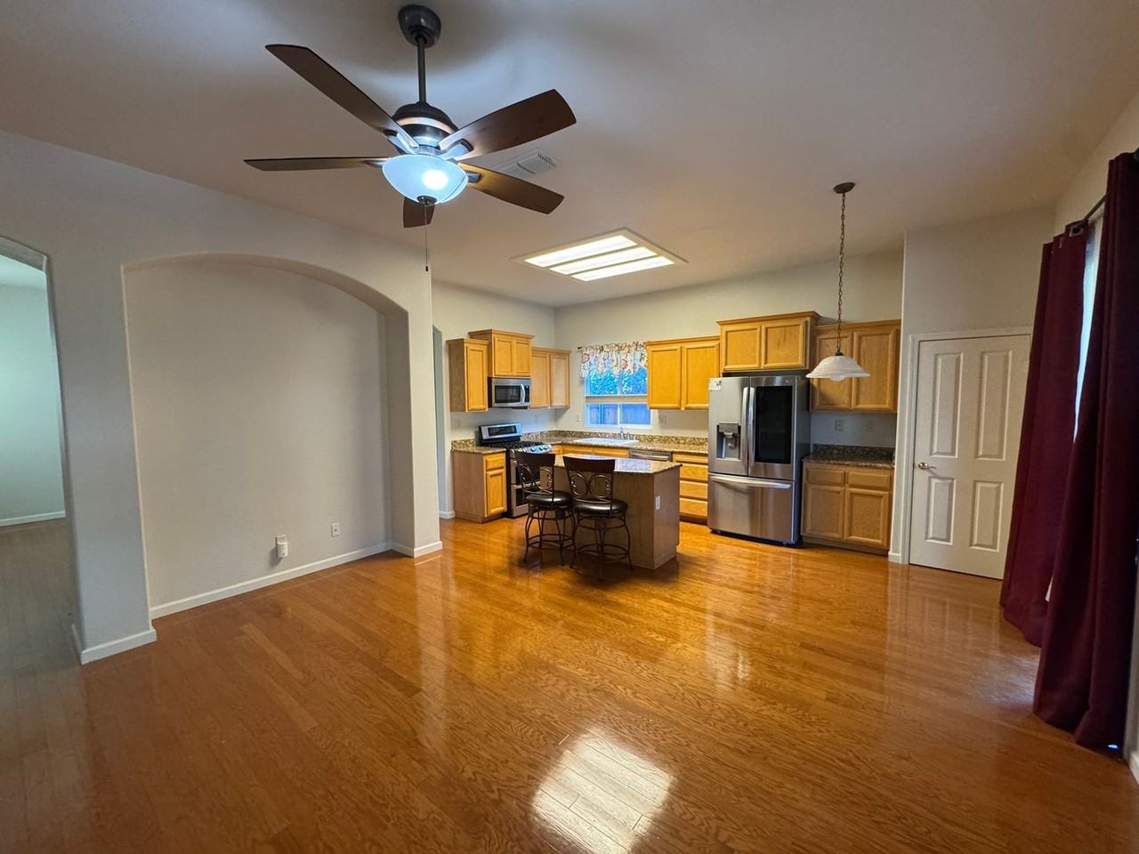 3405 Spring Rose Way - Photo 7 of 31