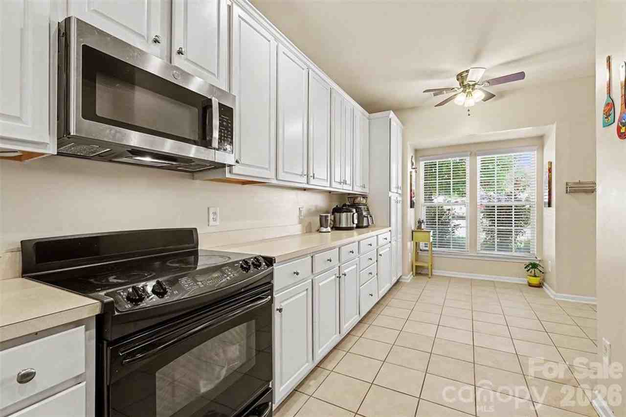 9523 Shumacher Ave Nw - Photo 3 of 17