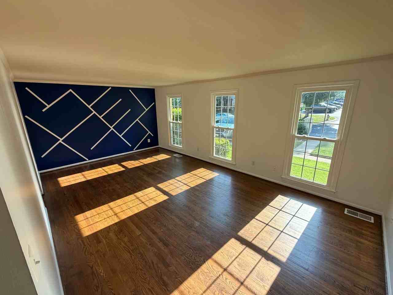 9200 Weathervane Pl - Photo 3 of 24