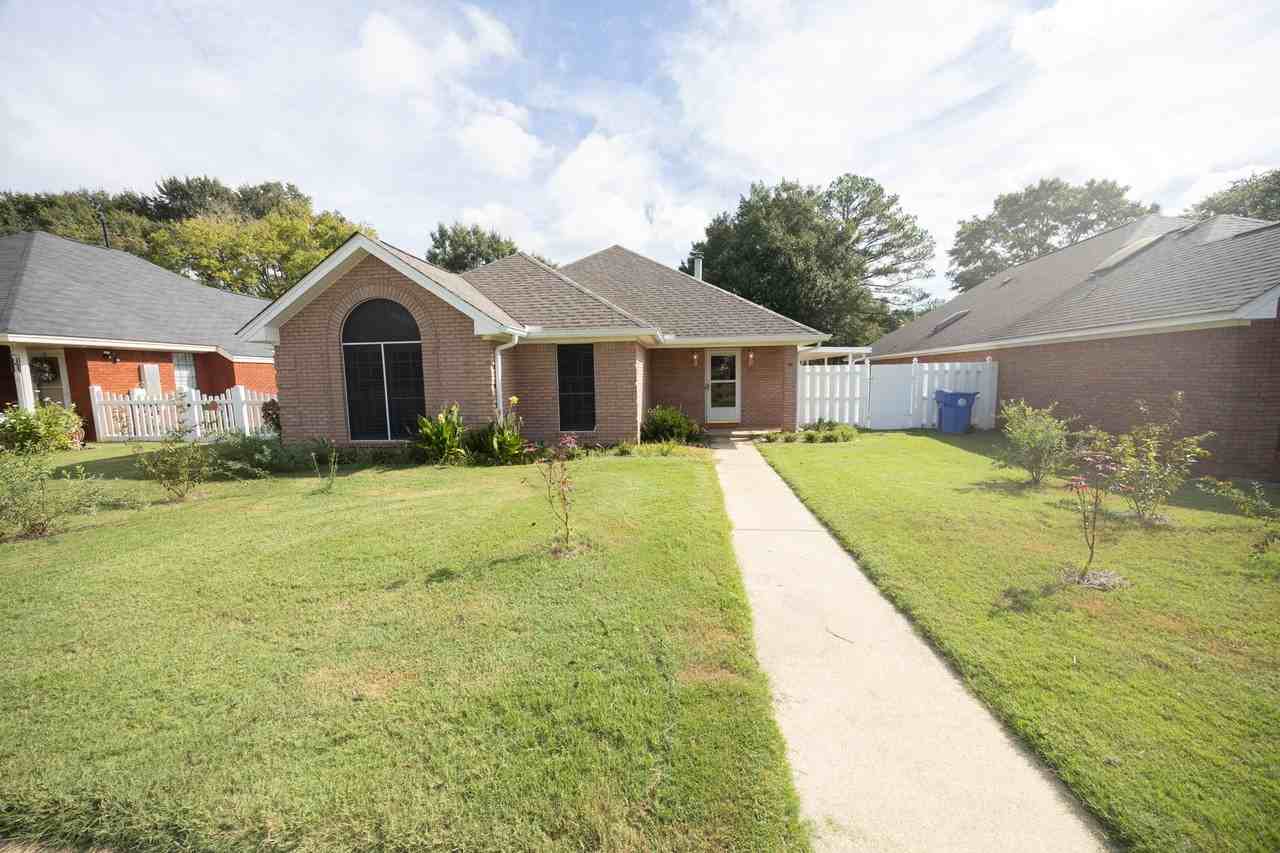 847 Dee Dr