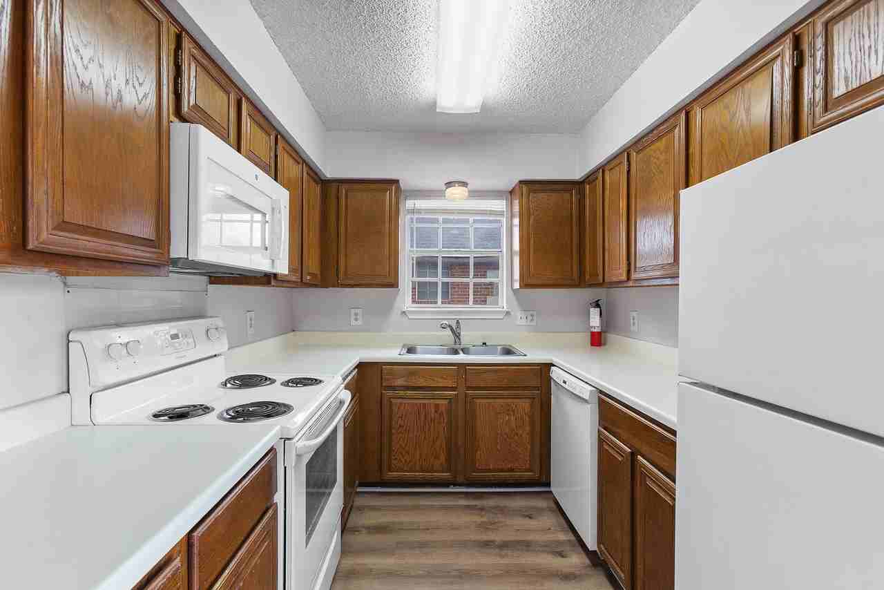104 Mosscliff Cir #6 - Photo 4 of 16
