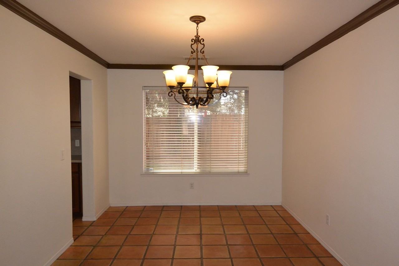 2934 S Montecito Ct - Photo 7 of 26