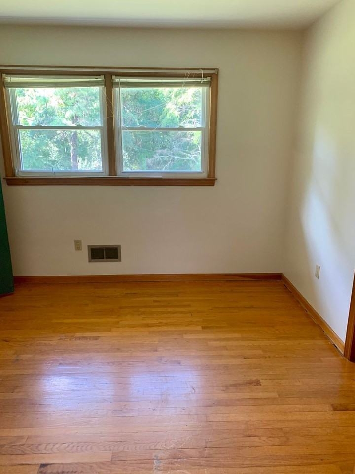 735 Davis St - Photo 6 of 16