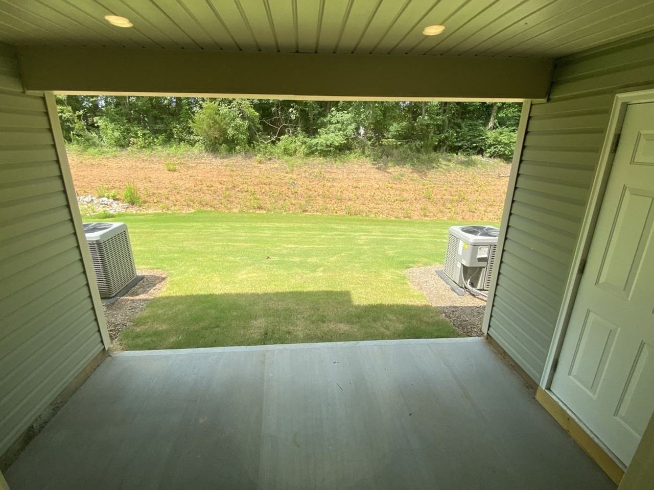 2093 Wiggins Village Dr - Photo 2 of 14