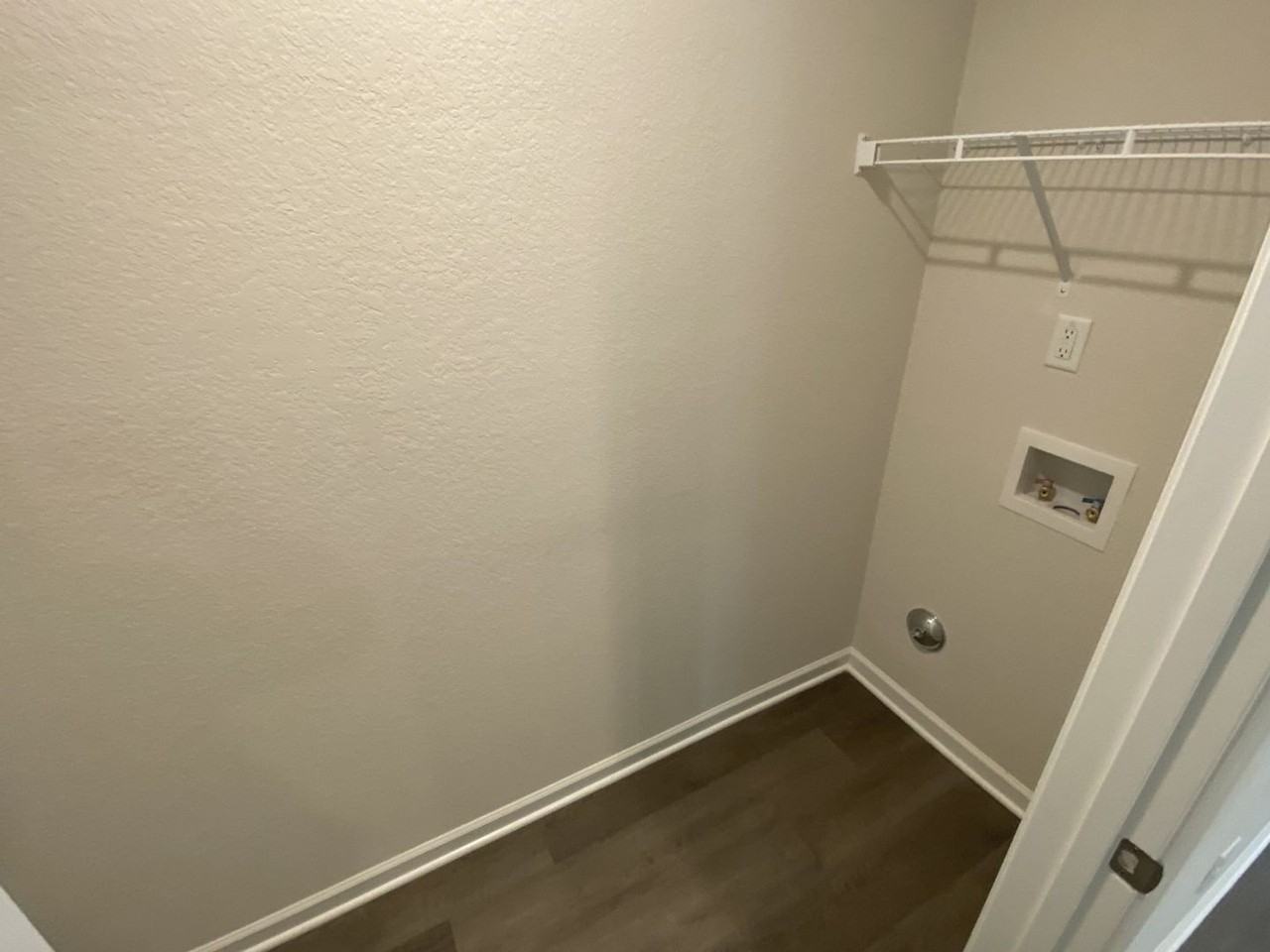 2093 Wiggins Village Dr - Photo 4 of 14