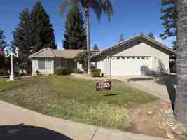 featured image of 323 S Citrus Ct